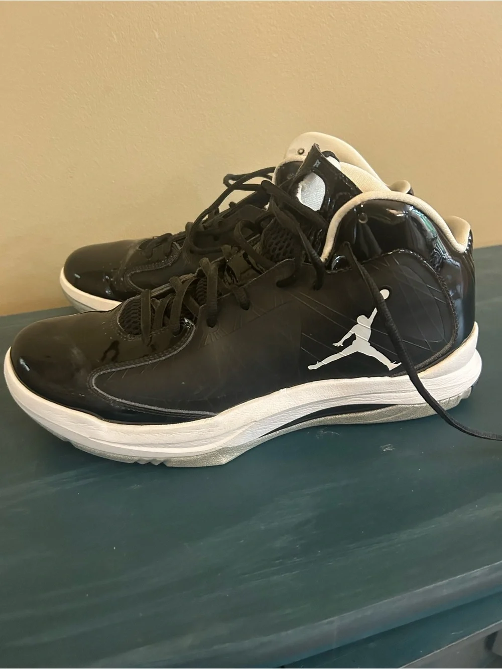 2012 Air Jordan Aero Flight 'Black White'